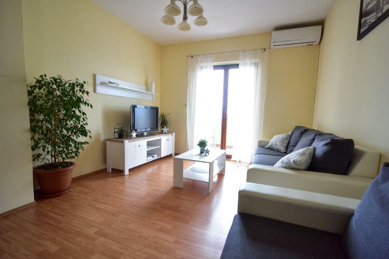 Apartment Marcella 2 Ljubač 外观 照片